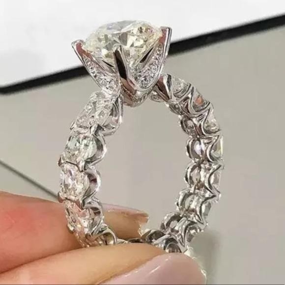 Jewelry - NEWV925 STERLING SILVER DIAMOND RING, BEAUTIFUL RING, SHINY RING